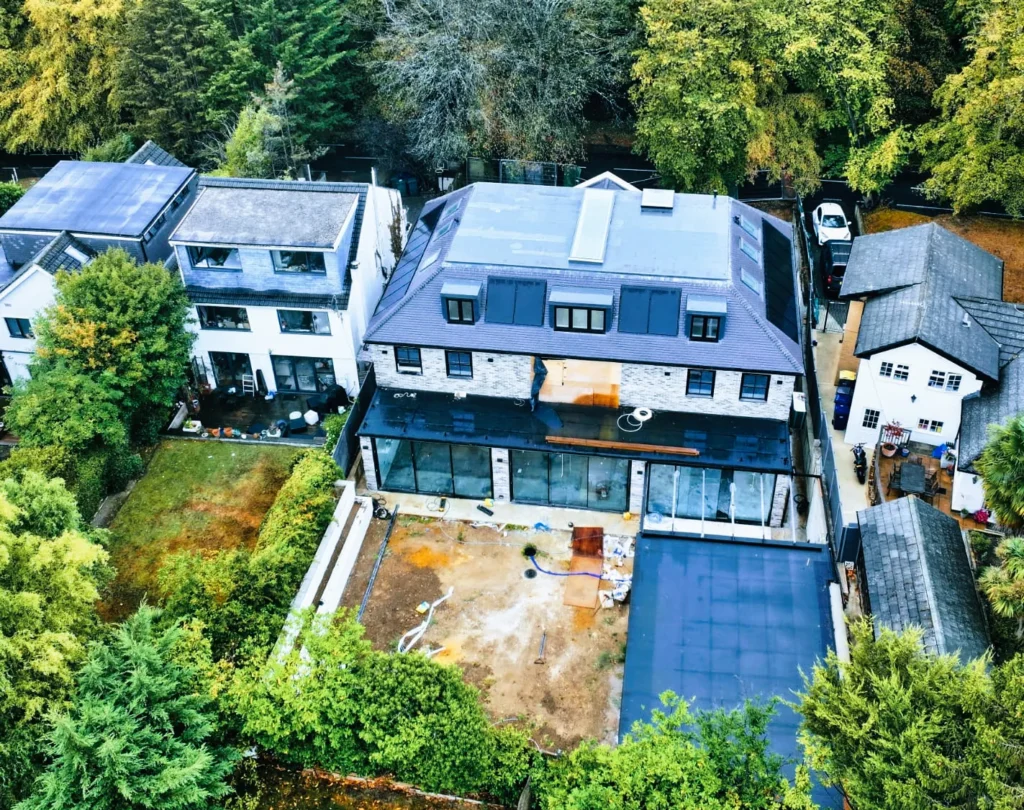 luxury 5 bedroom home with private swimming pool 2